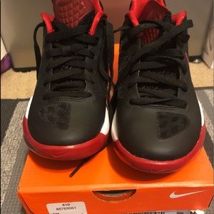 👀Brand New Nike Volleyball Sneakers, Size 5